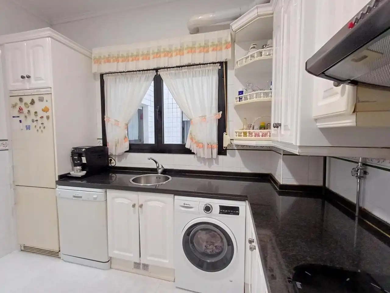 Wohnung mit Aufzug zum Verkauf in Calle Casimiro Velasco, imagen 54