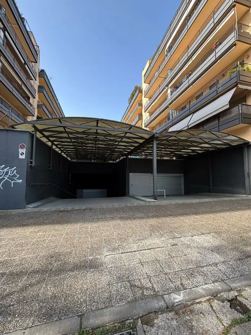 Individual with lift for sale in Carrer de la Riera de Bugantó