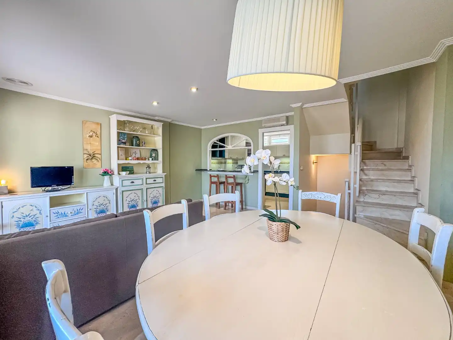 Comedor de Dúplex de alquiler en Santa Pola con Terraza, Trastero y Piscina