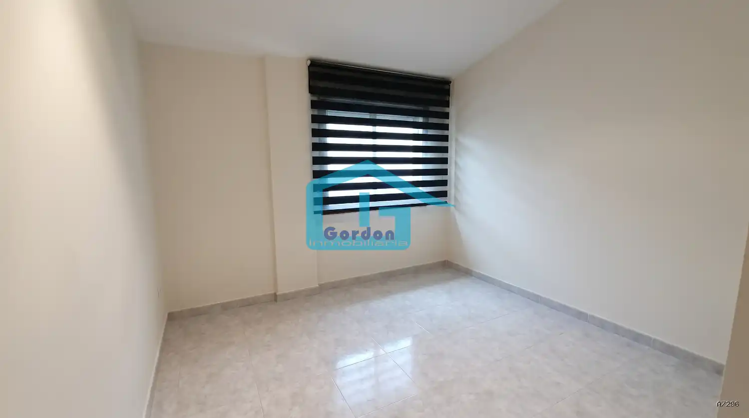 Habitación de Ático en venta en Sanxenxo con Calefacción, Terraza y Amueblado