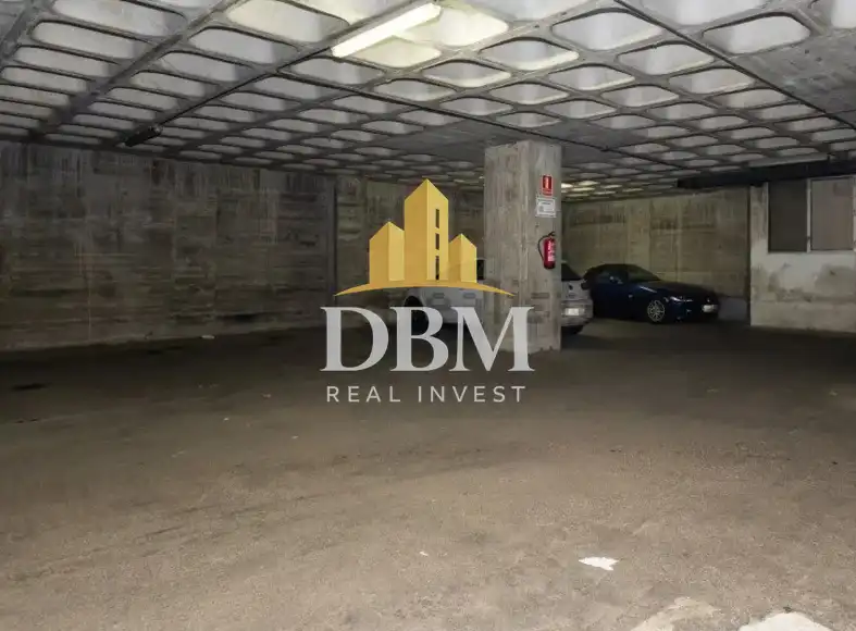 Nave industrial con ascensor en venta en Rambla de la Marina, imagen 3