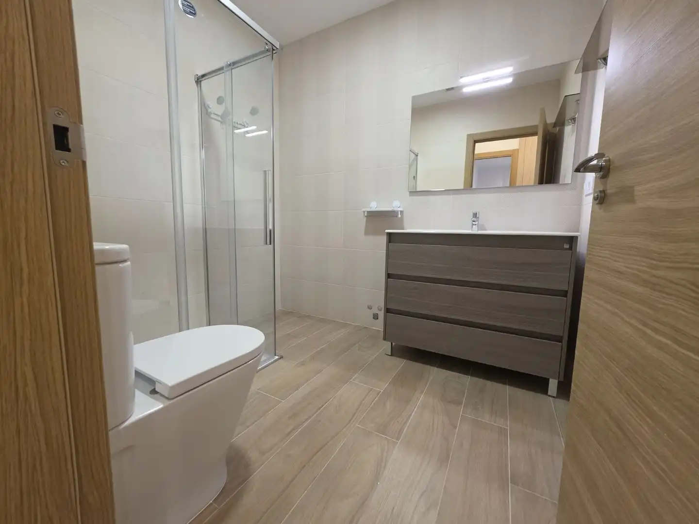 Bathroom of Flat for rent in A Coruña Capital   with Furnished