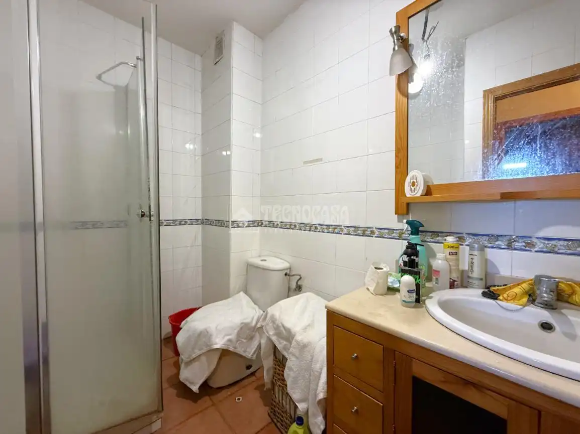 Baño de Piso en venta en Alcalá de Henares con Aire acondicionado y Calefacción