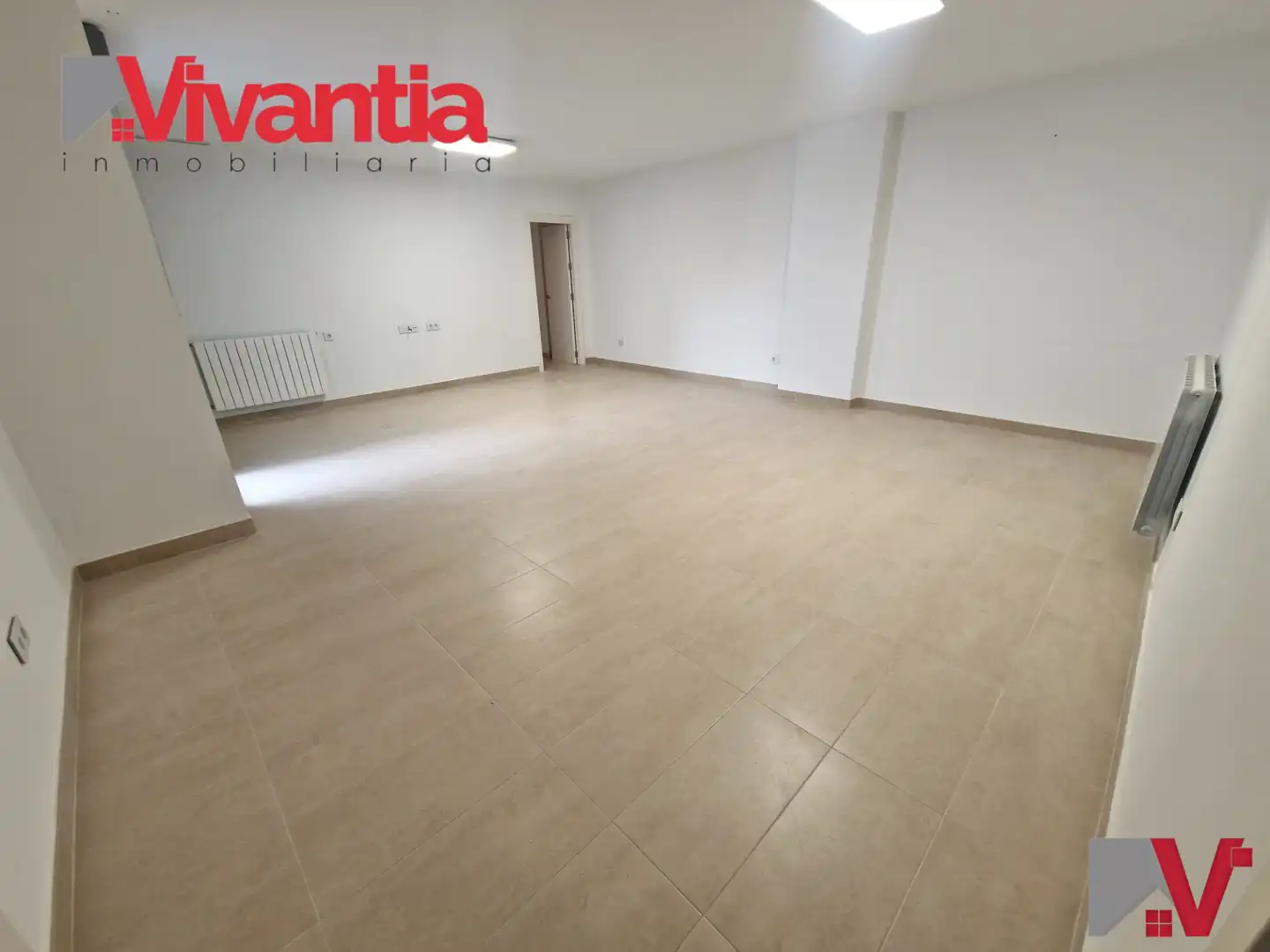 Piso con ascensor en venta en Avenida Juan Carlos I, imagen 4