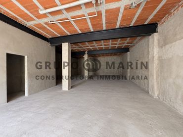 Local comercial en venda a Plaça de Càceres