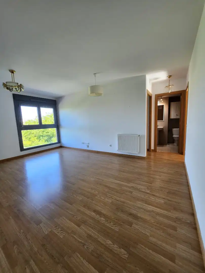 Sala d'estar de Pis en venda en Villalbilla amb Calefacció, Traster i Forn
