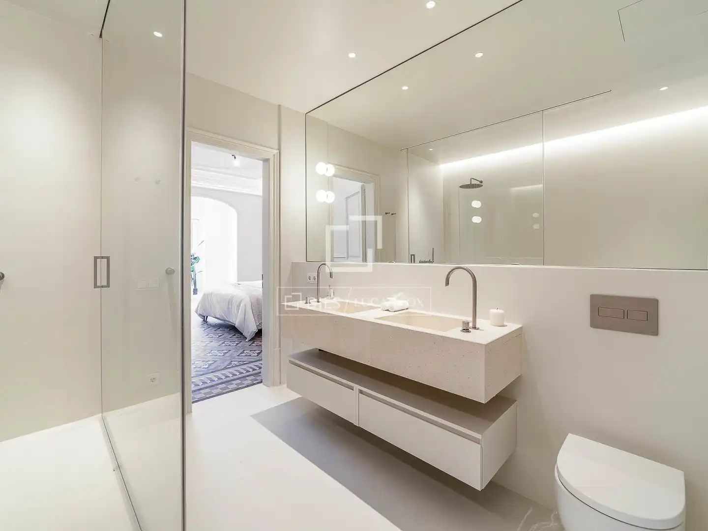 Baño de Piso en venta en Barcelona con Aire acondicionado