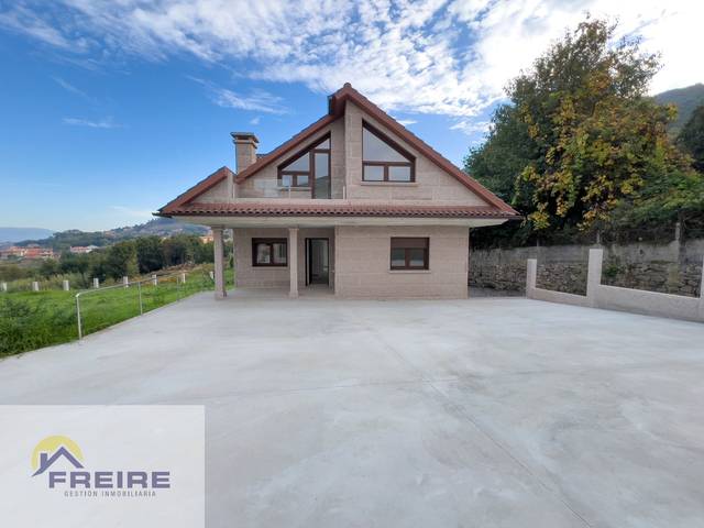 Casa-chalet en Venta en Marín