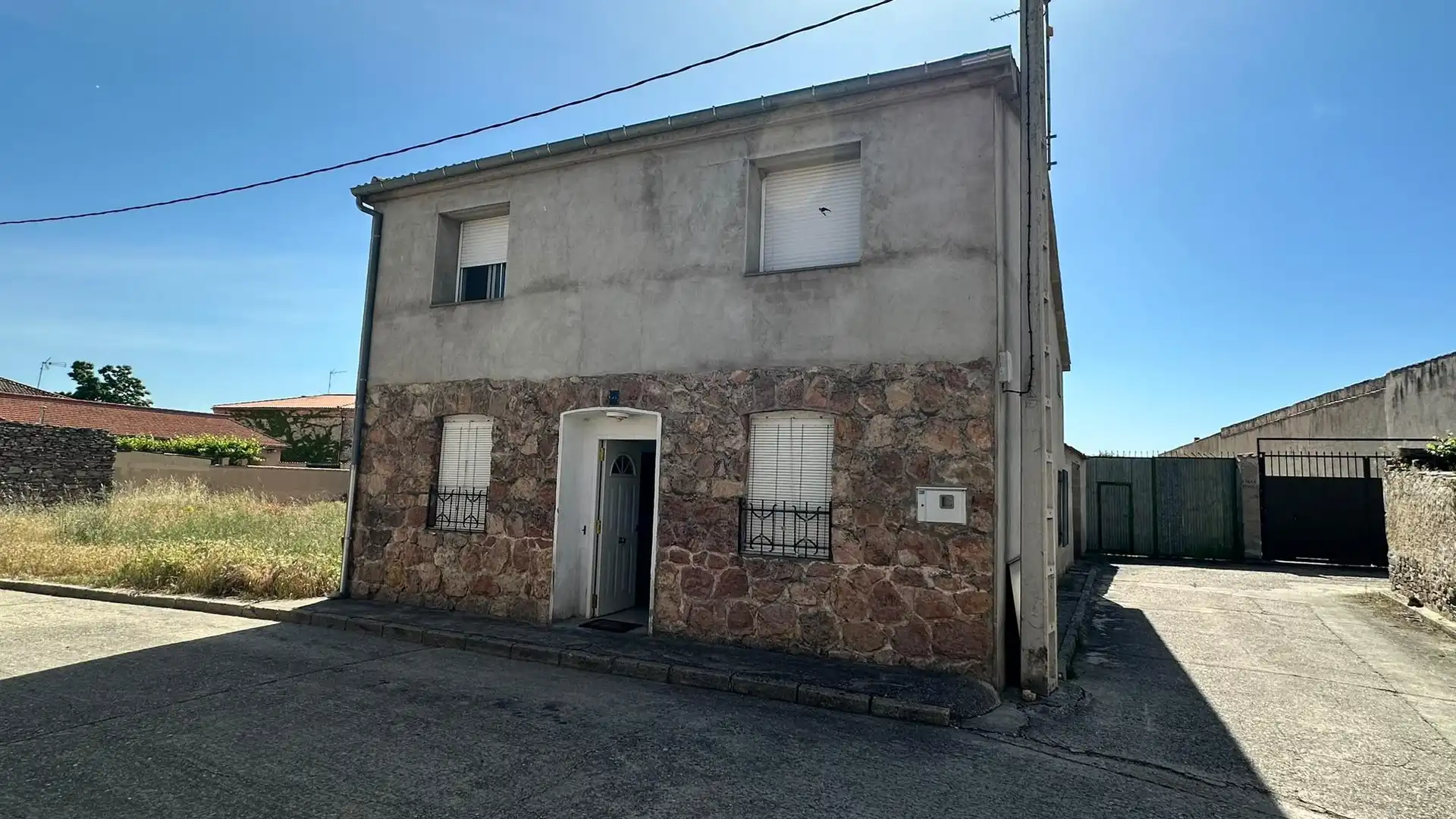 Vista exterior de Casa o chalet en venta en Pinarnegrillo con Calefacción