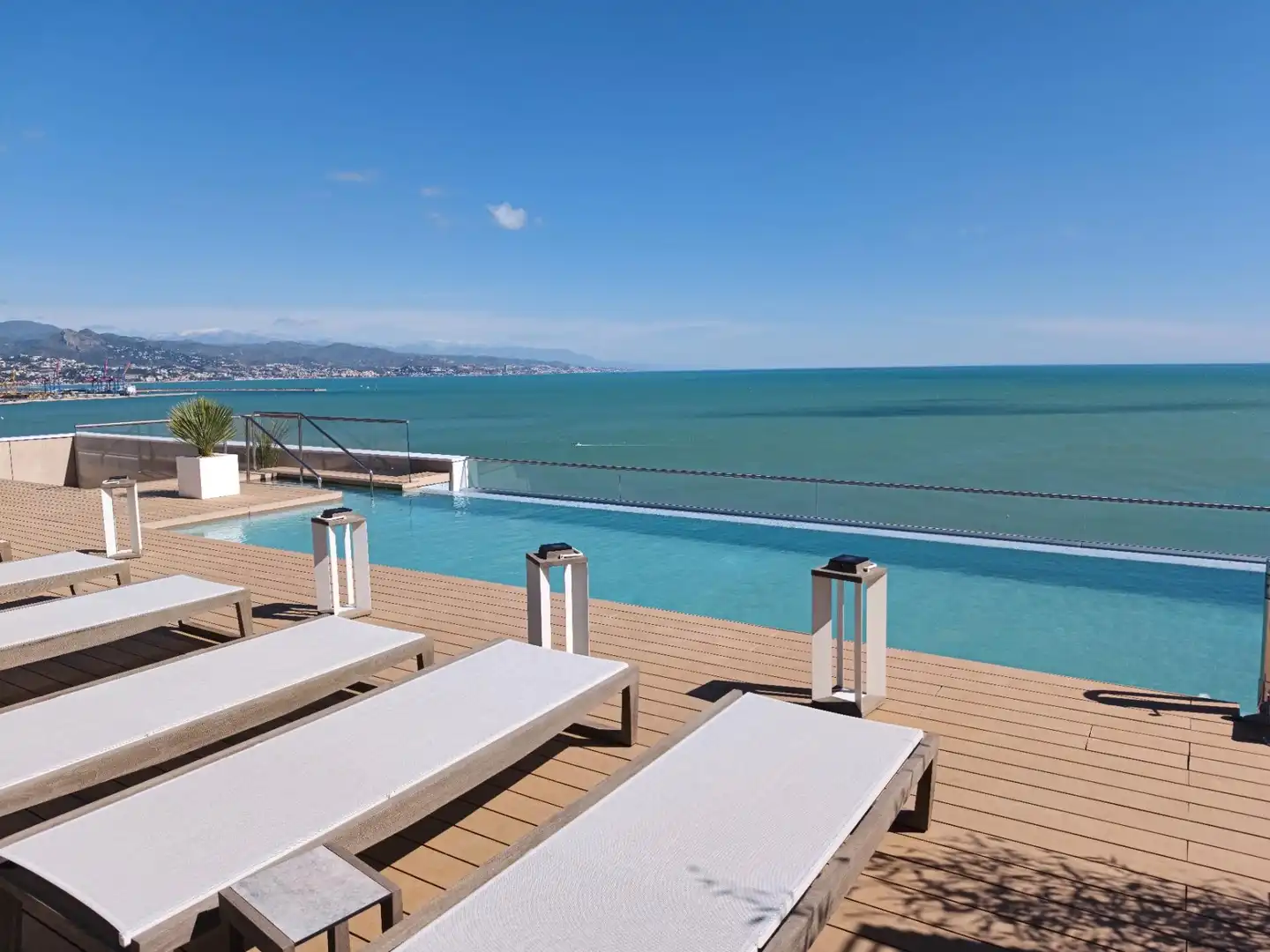 Piscina de Piso de alquiler en Málaga con Aire acondicionado, Calefacción y Terraza