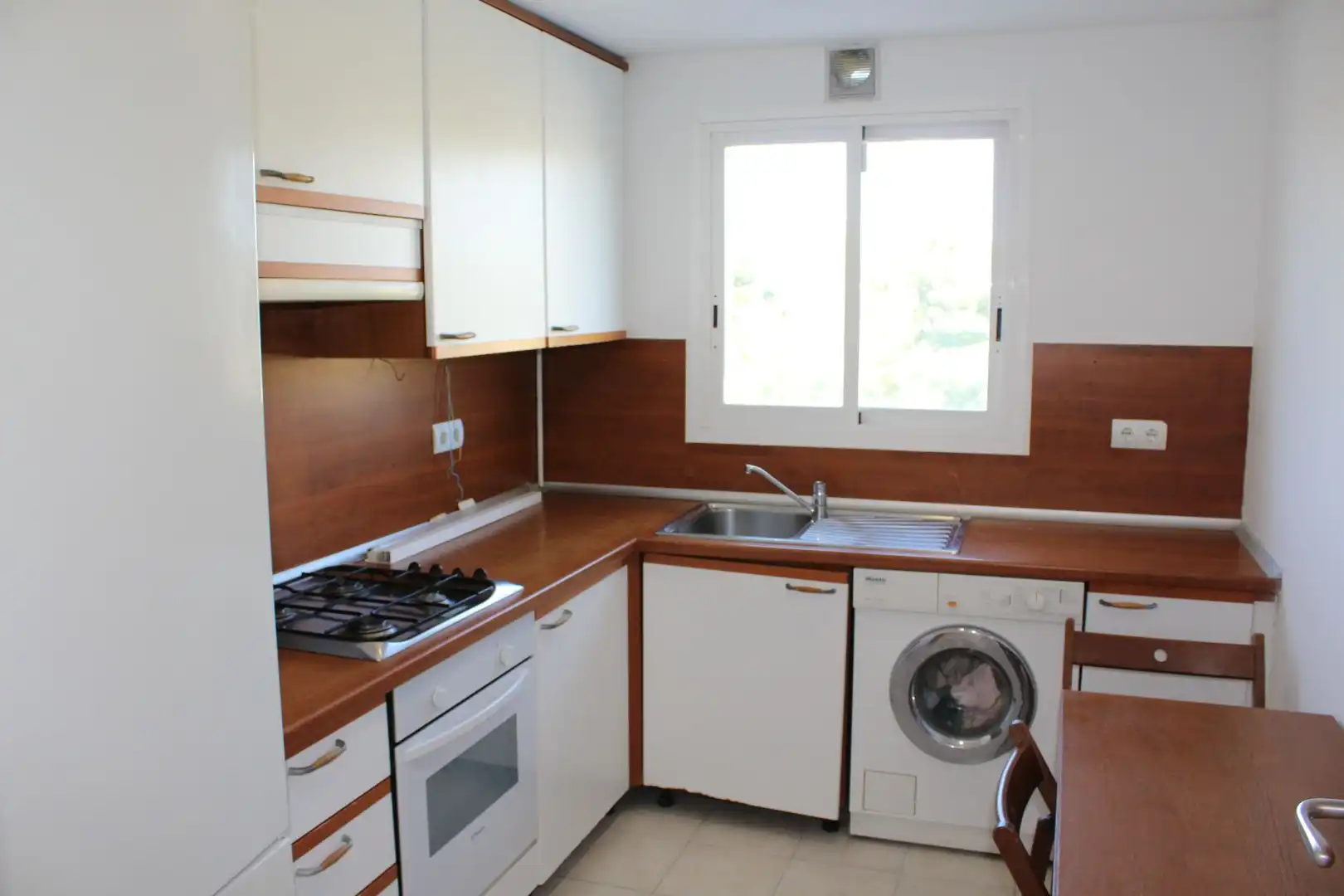 Cocina de Apartamento en venta en Sitges con Calefacción y Piscina comunitaria