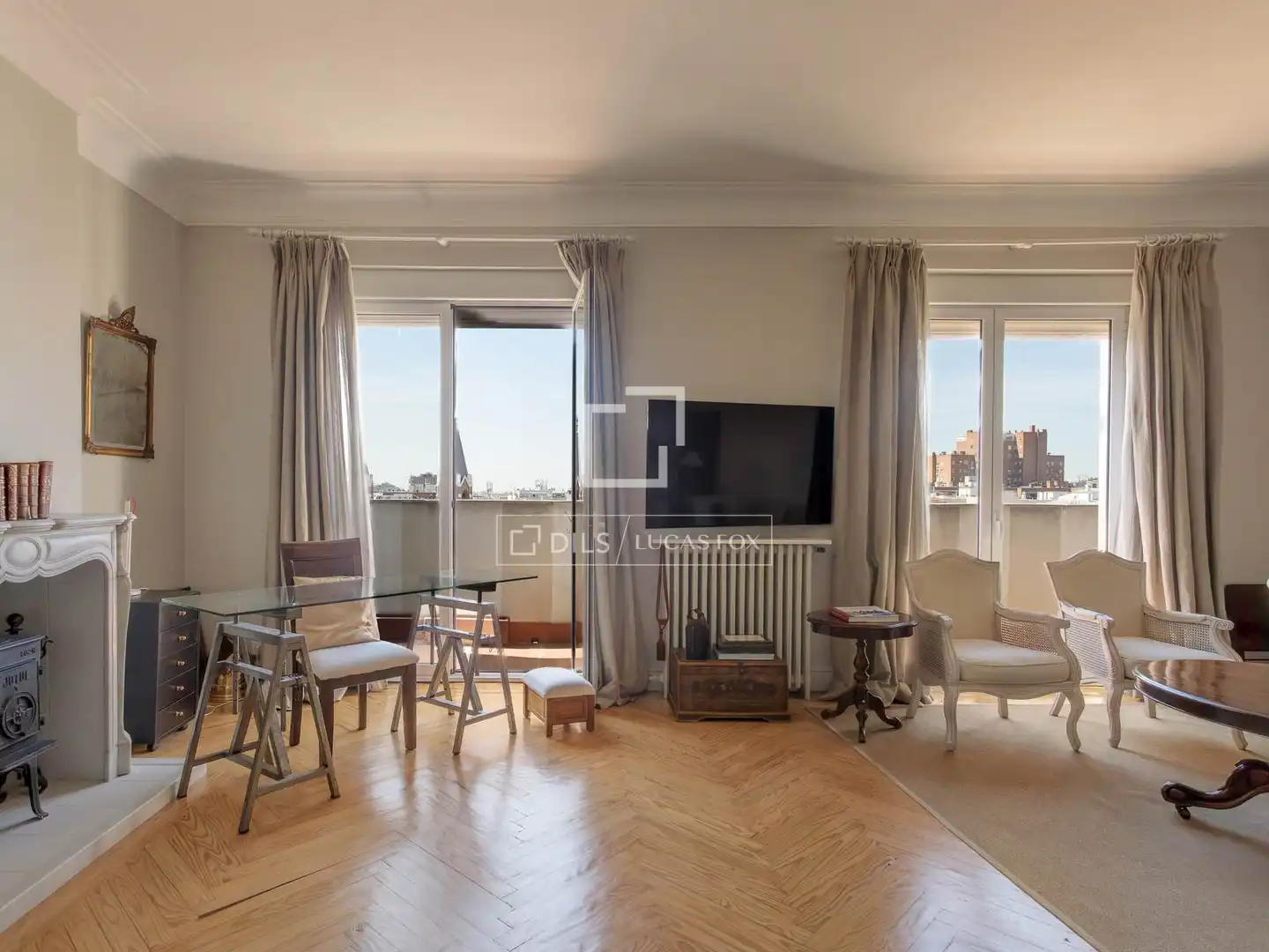 Living room of Attic for rent in Madrid  with Air Conditioner, Heating and Parquet flooring
