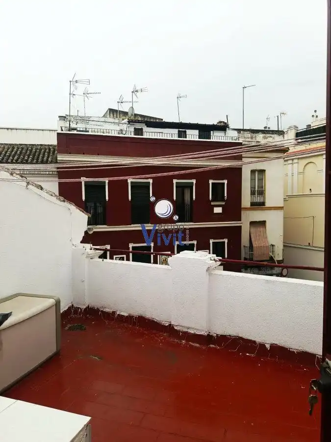 Vista exterior de Casa o chalet en venta en Sevilla con Aire acondicionado y Terraza