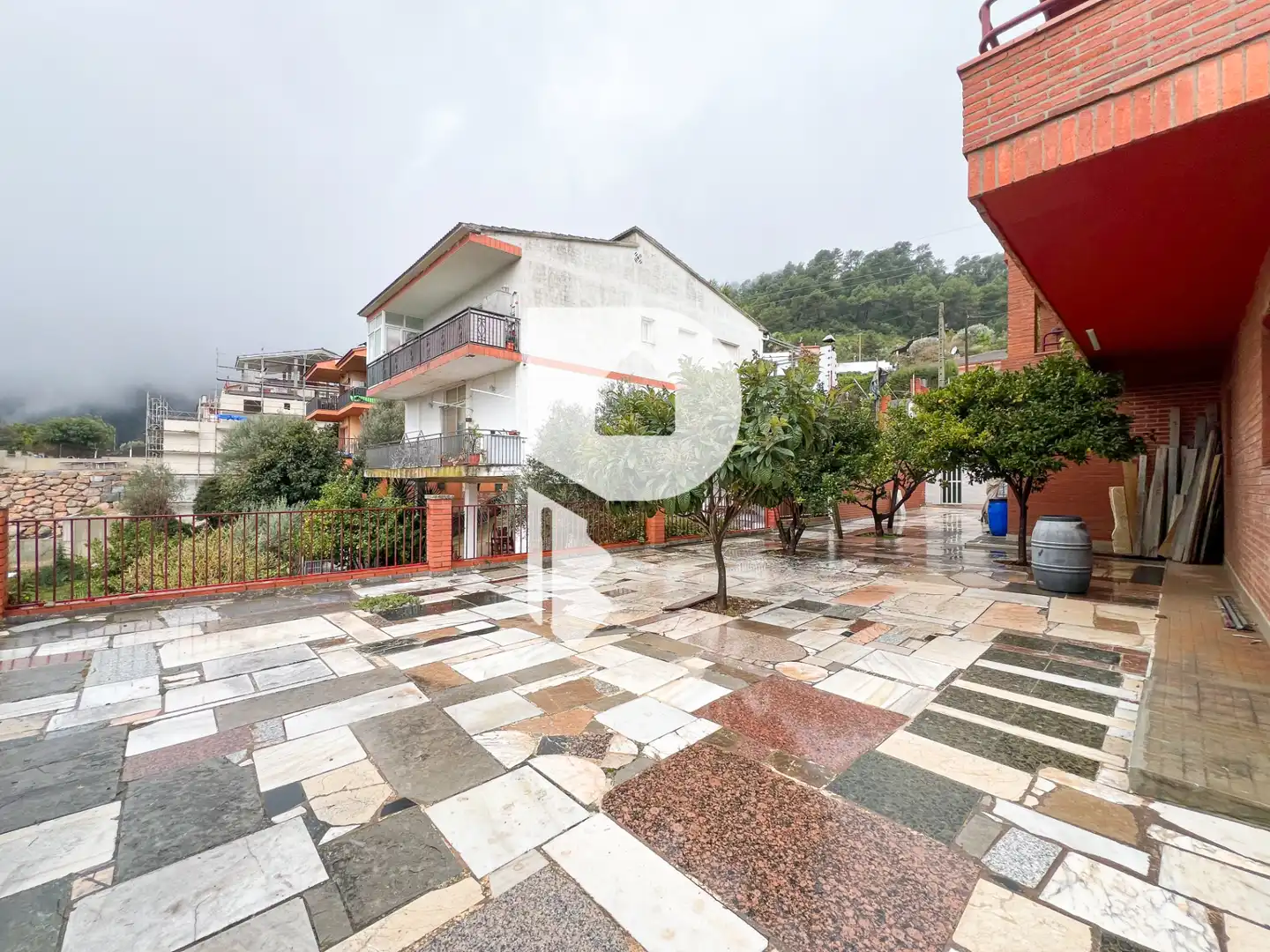 Vista exterior de Casa o xalet en venda en Vallirana amb Aire condicionat, Calefacció i Jardí privat