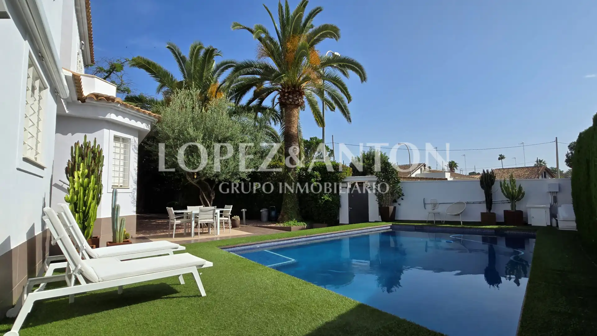 Exterior view of Houses for sale in L'Eliana  with Air Conditioner, Heating and Private garden