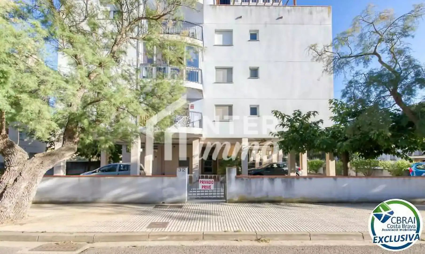 Exterior view of Flat for sale in Roses  with Air Conditioner and Terrace