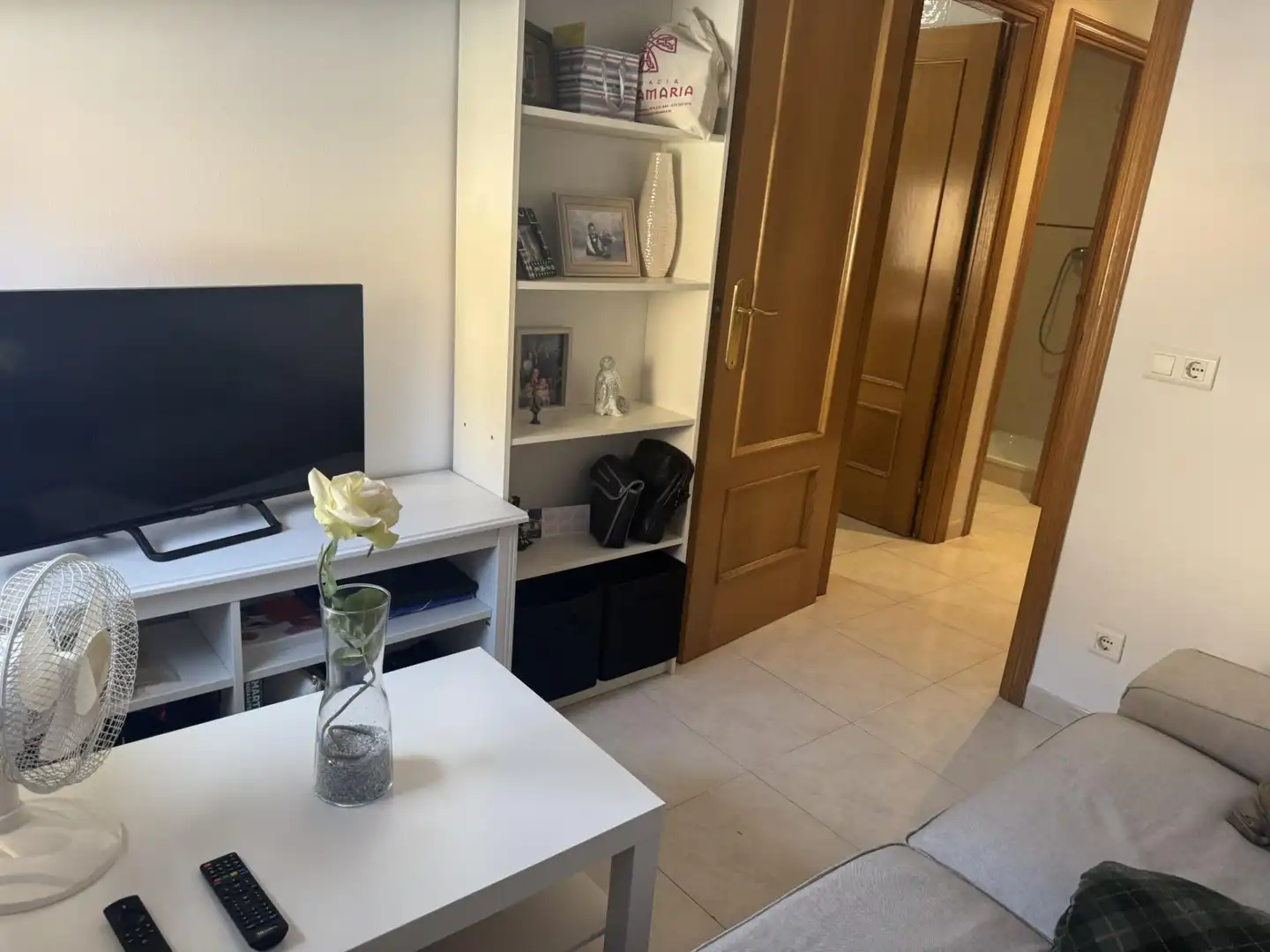 Wohnzimmer von Einfamilien-Reihenhaus zum Verkauf in Guissona mit Heizung, Privatgarten und Ofen