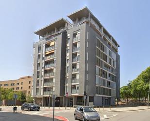 Vista exterior de Pis en venda en Sant Boi de Llobregat amb Balcó