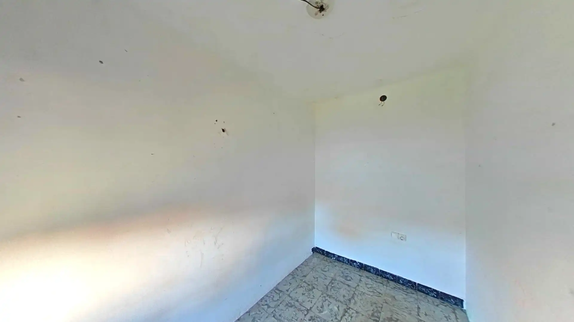 Piso en venta en Vallirana con Balcón