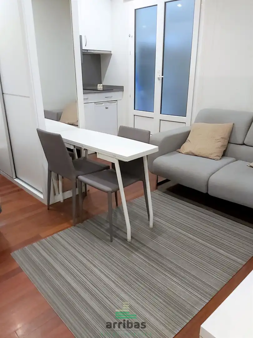 Appartement compact avec ascenseur à louer à Centro, imagen 2