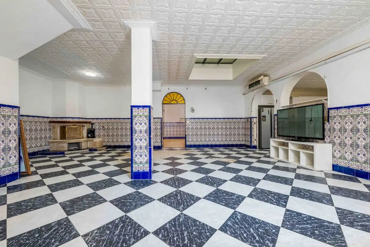 Casa adosada en venta en Sevilla con Calefacción