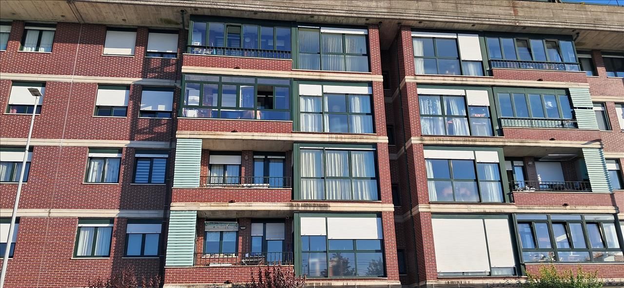 Exterior view of Flat for sale in Santa Cruz de Bezana