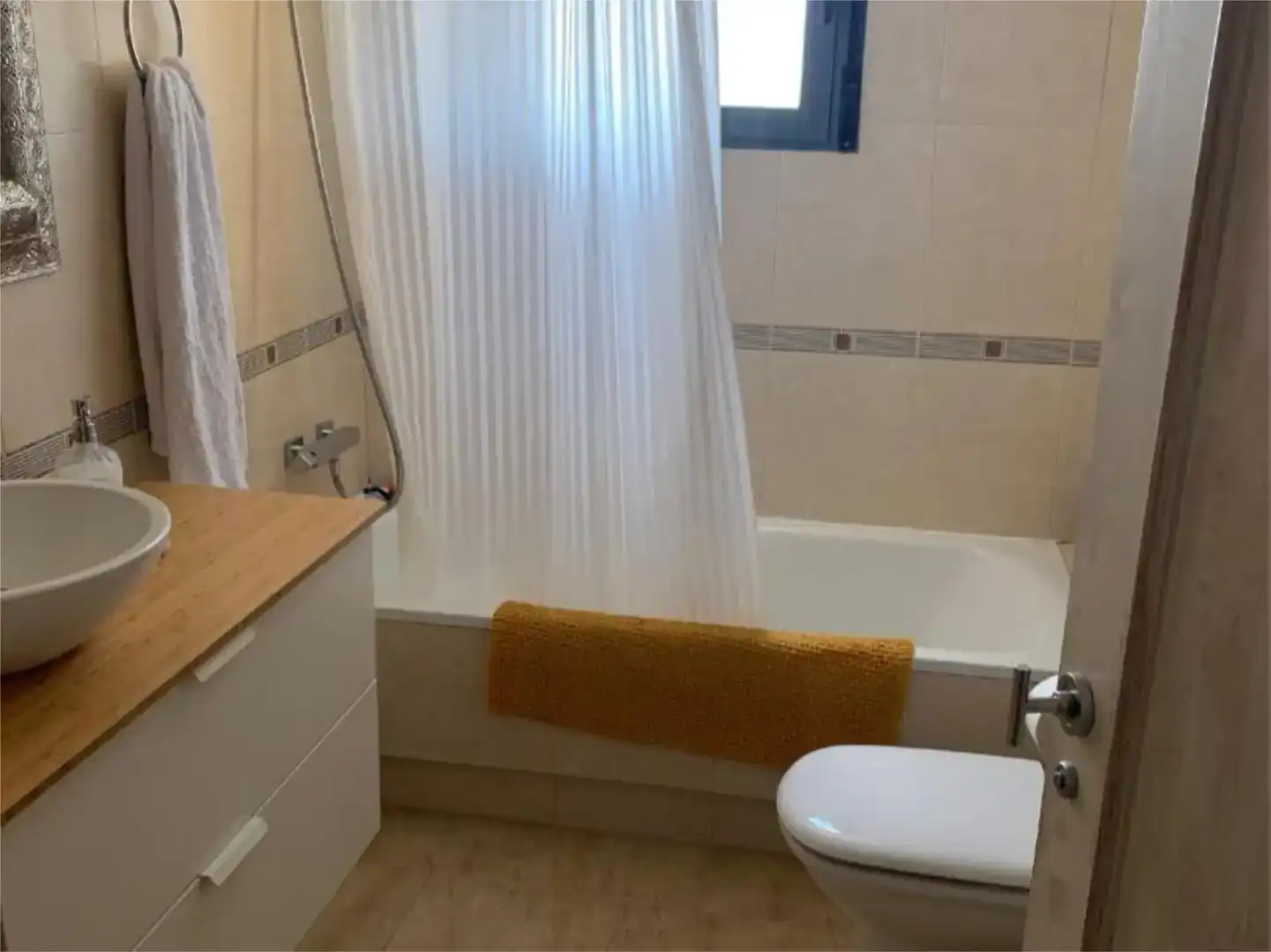 Bany de Pis en venda en Lorca amb Aire condicionat i Piscina