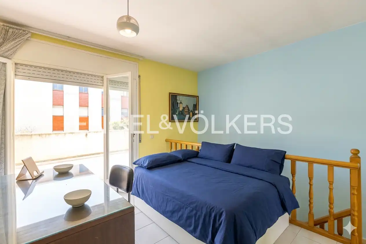 Balcony of Houses for sale in Vilanova i la Geltrú  with Air Conditioner, Heating and Private garden