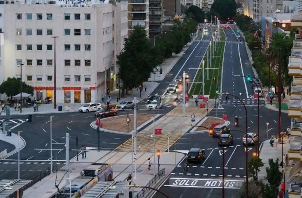 Pis amb ascensor en venda a Calle Luis de Morales