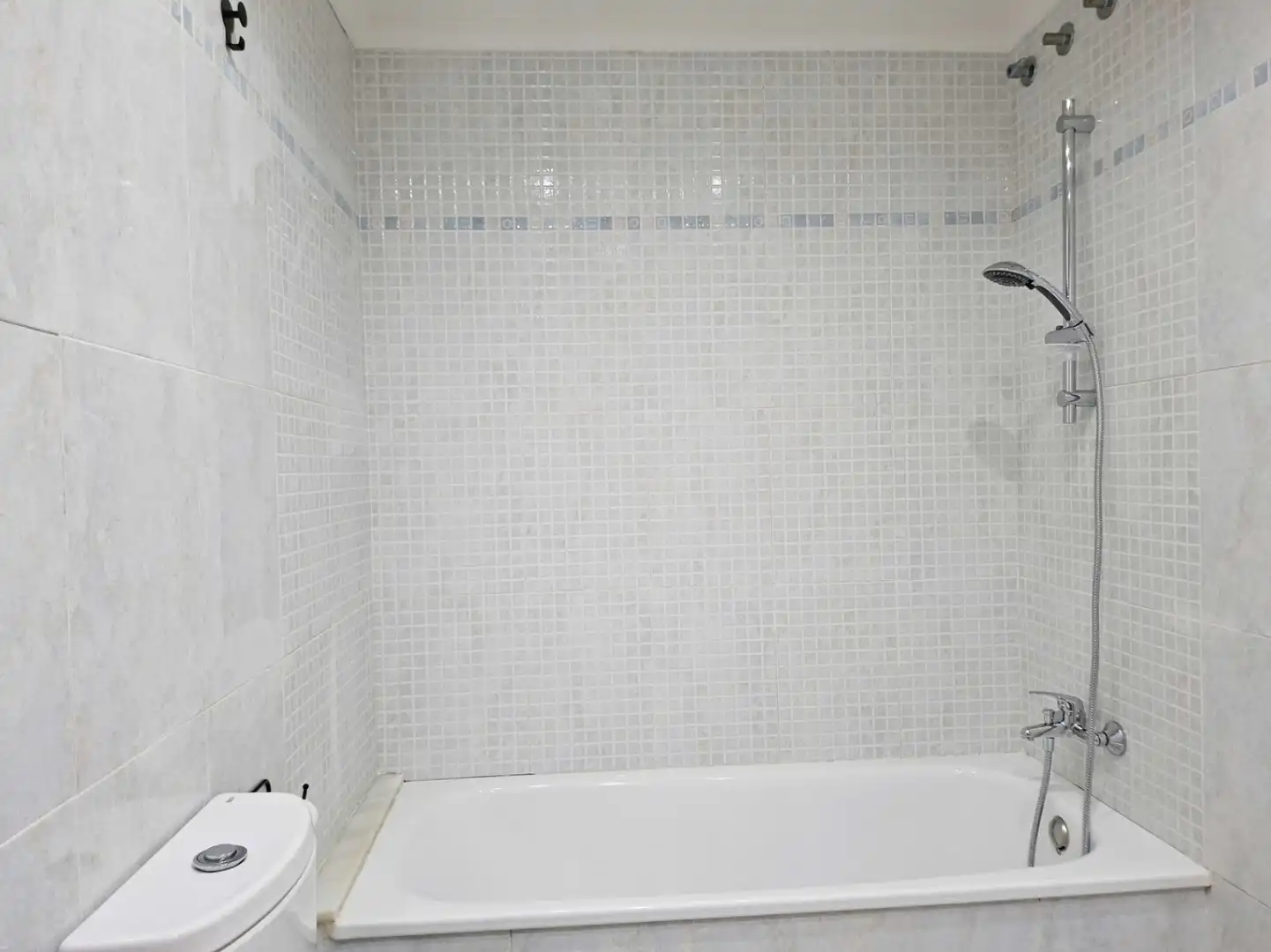 Bany de Apartament en venda en Pedreguer amb Jardí privat, Terrassa i Internet