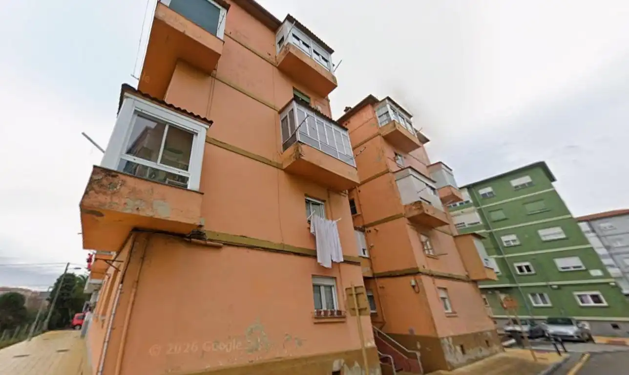 Vista exterior de Pis en venda en Torrelavega 