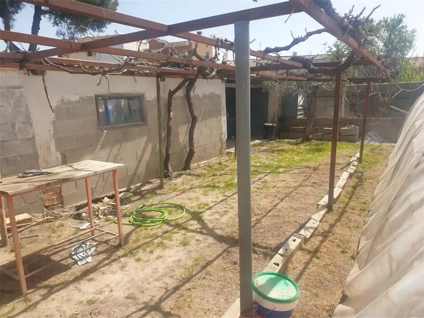 Casa adosada en venta en Alcocer con Trastero, Amueblado y Balcón