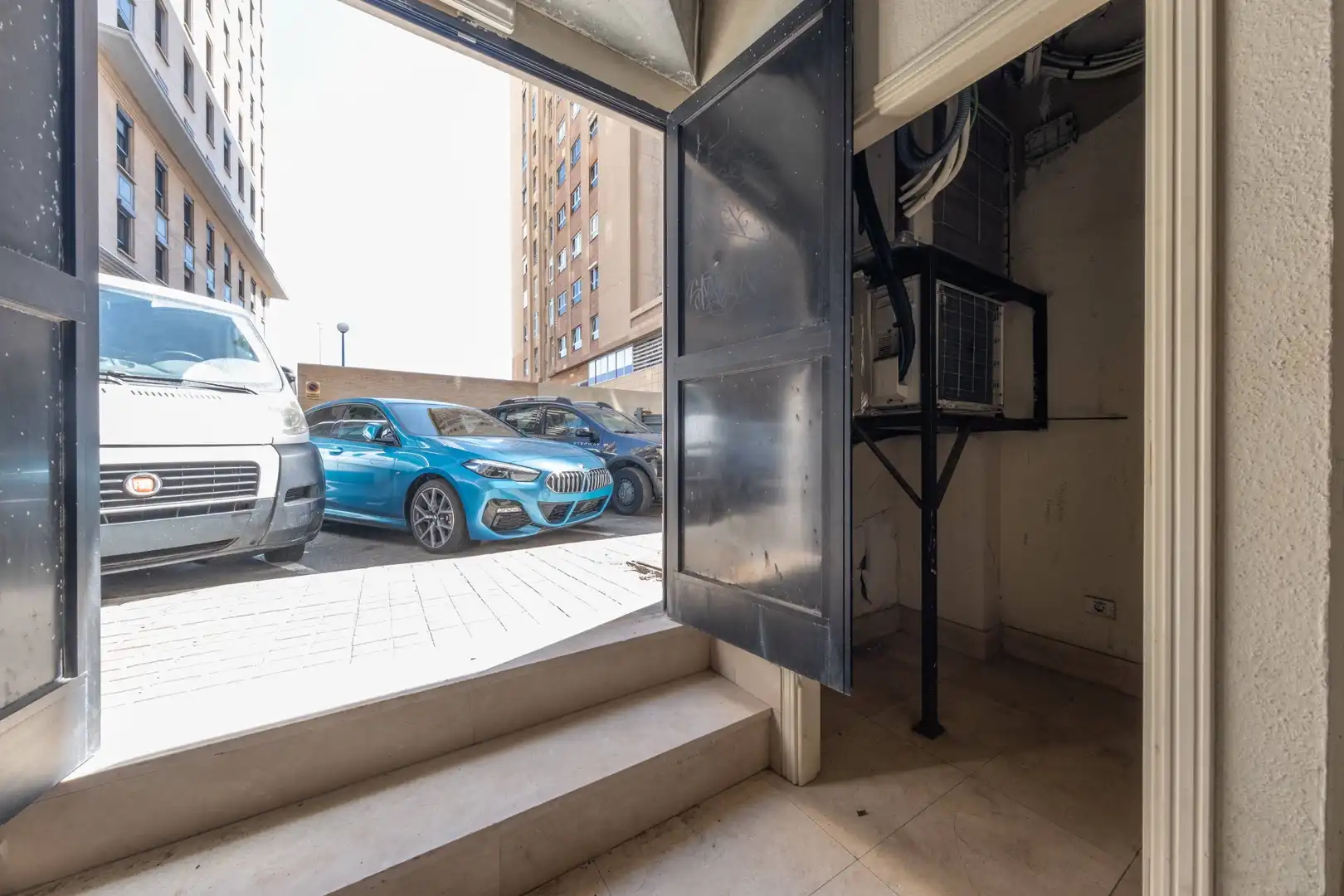 Parkplatz von Geschaftsraum zur Miete in Centro