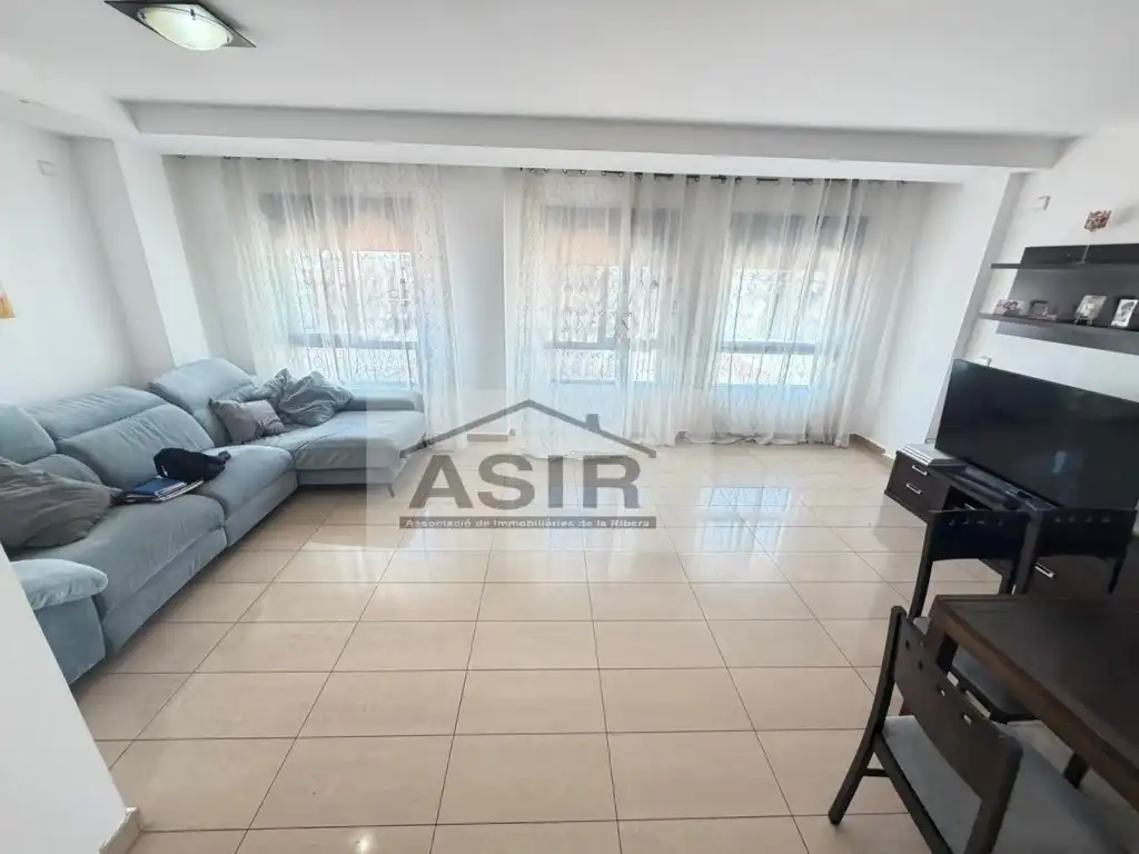 Sala d'estar de Pis en venda en Alzira amb Aire condicionat