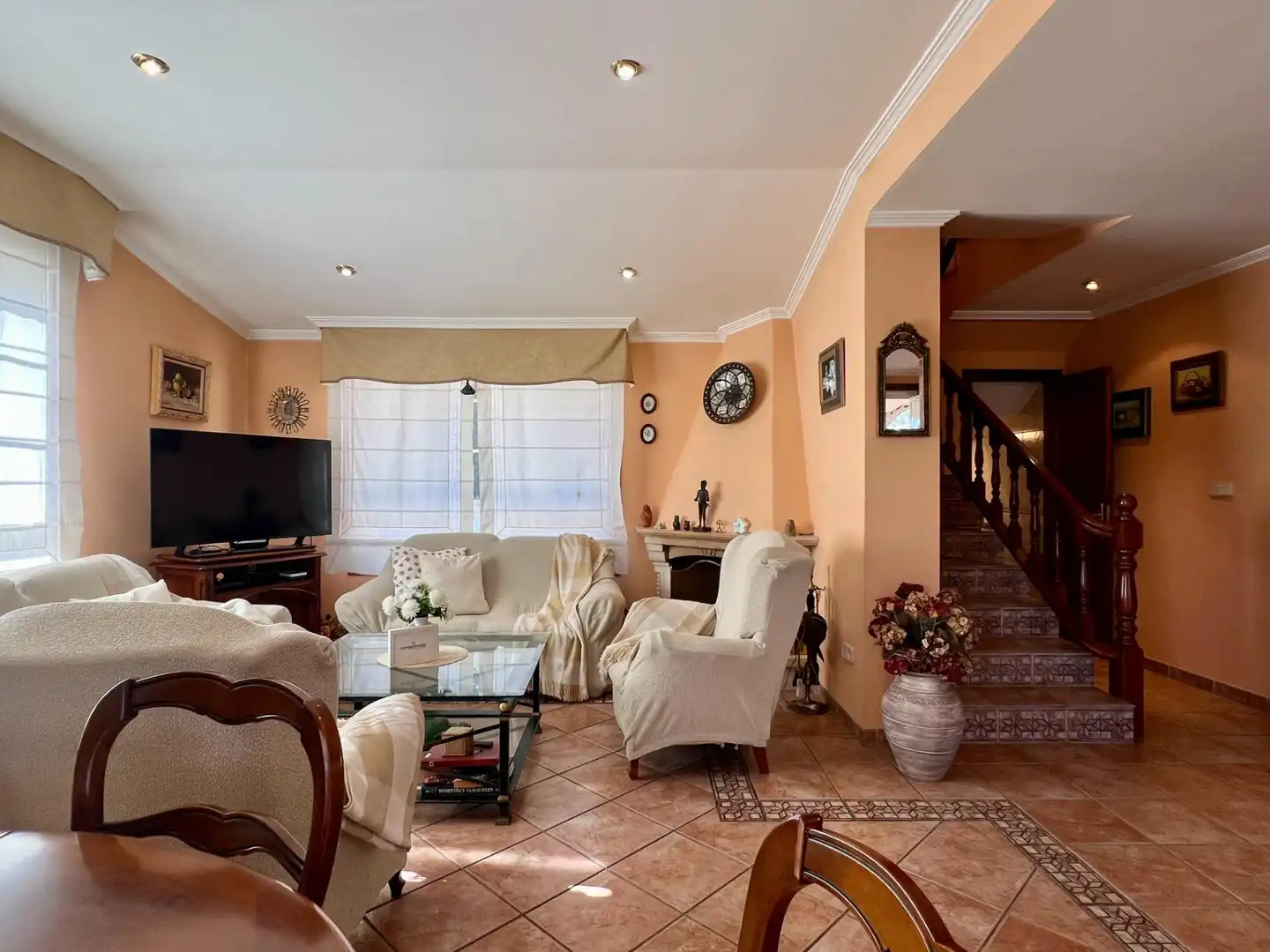 Living room of Houses for sale in Bergondo, A Coruña