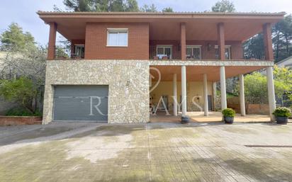 Exterior view of House or chalet for sale in Vallirana  with Air Conditioner, Heating and Private garden
