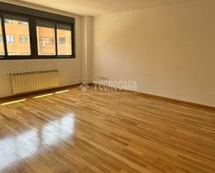 Bedroom of Flat to rent in Valdemoro