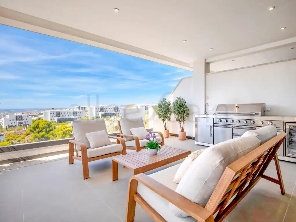 Apartment with lift for sale in Calle Eva