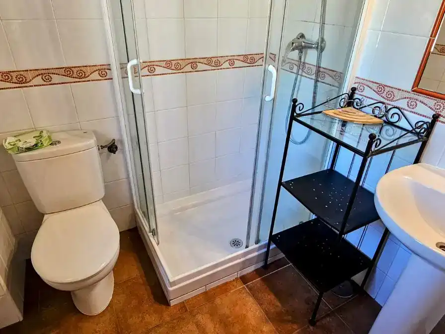 Bany de Casa o xalet en venda en Grajera amb Jardí privat