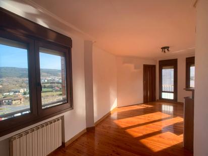 Living room of Flat for sale in Zamudio  with Heating, Storage room and Furnished