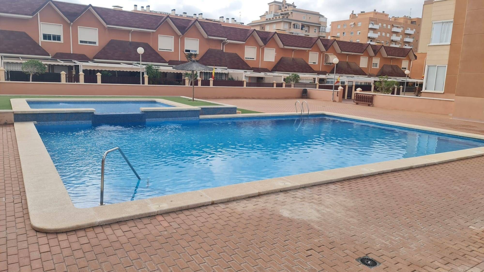 Piscina de Planta baixa en venda en Elche / Elx amb Aire condicionat, Calefacció i Terrassa