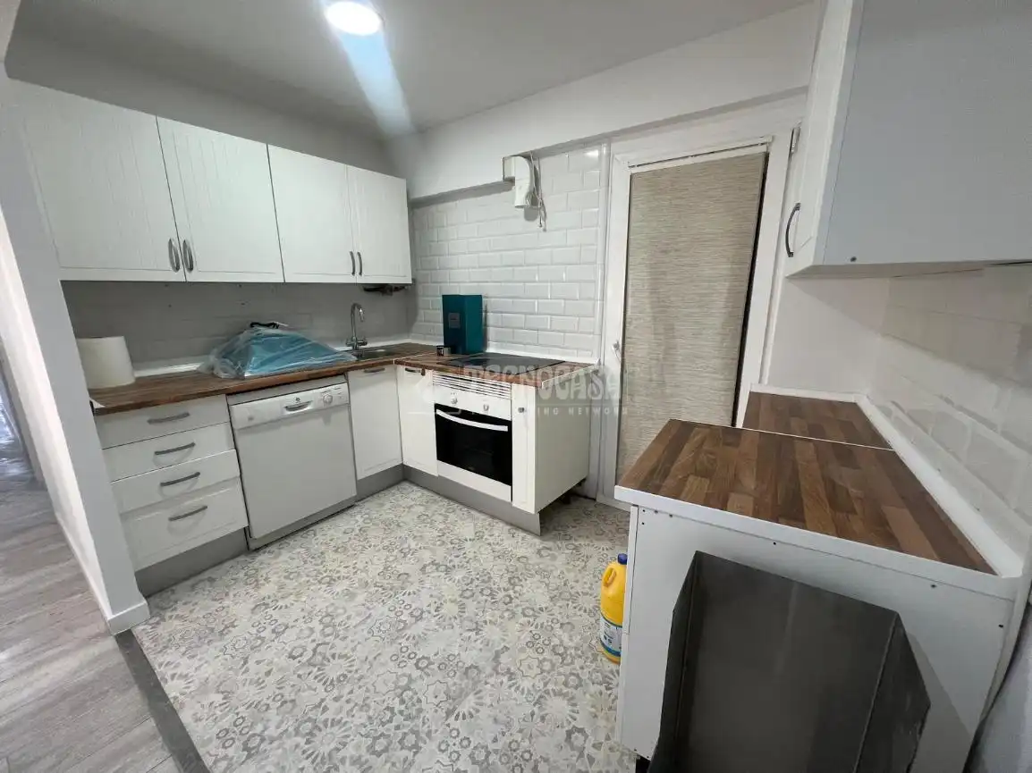 Kitchen of Flat for sale in Zaragoza  with Heating and Terrace