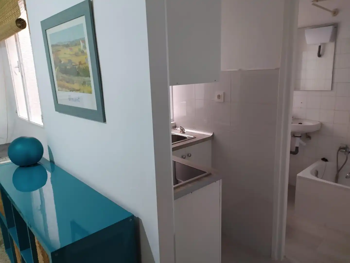 Cocina de Estudio de alquiler en Granada con Amueblado
