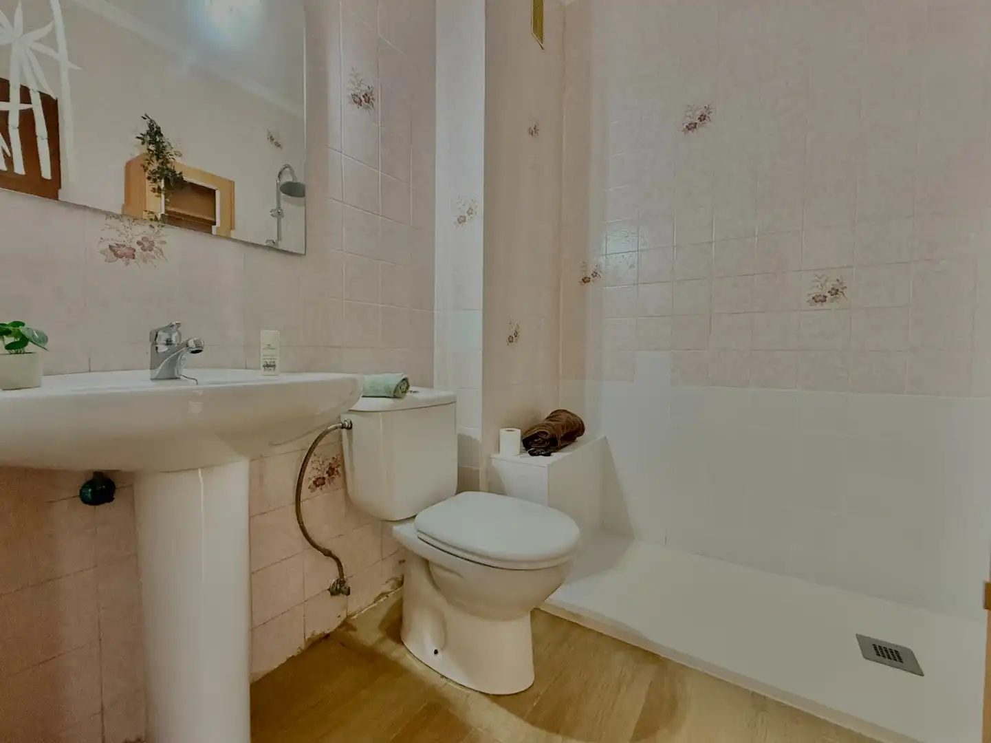 Bany de Casa o xalet en venda en San Pedro del Pinatar amb Jardí privat, Terrassa i Traster