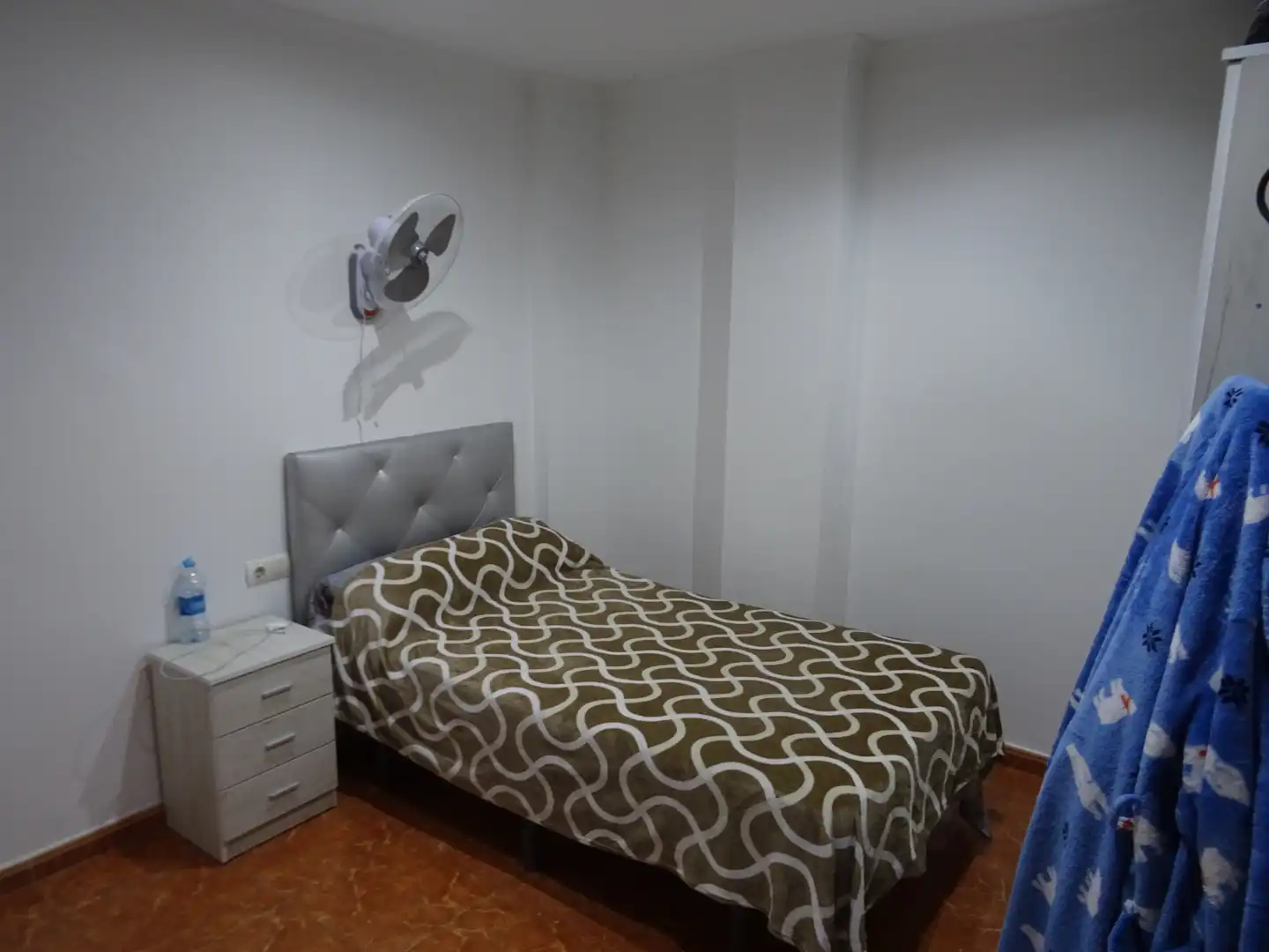 Dormitori de Pis en venda en Algemesí amb Aire condicionat, Terrassa i Moblat