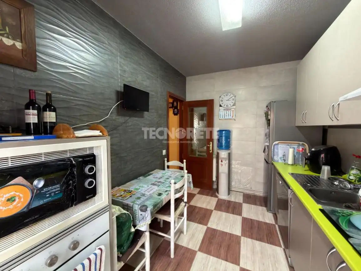Kitchen of Detached homes for sale in Dosbarrios, Toledo