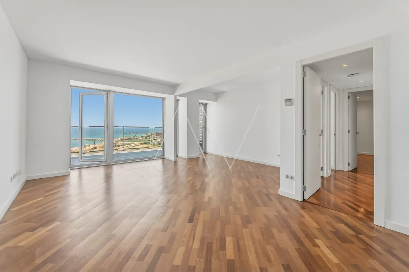 Wohnzimmer von Wohnung zum Verkauf in Barcelona mit Klimaanlage, Heizung und Terrasse