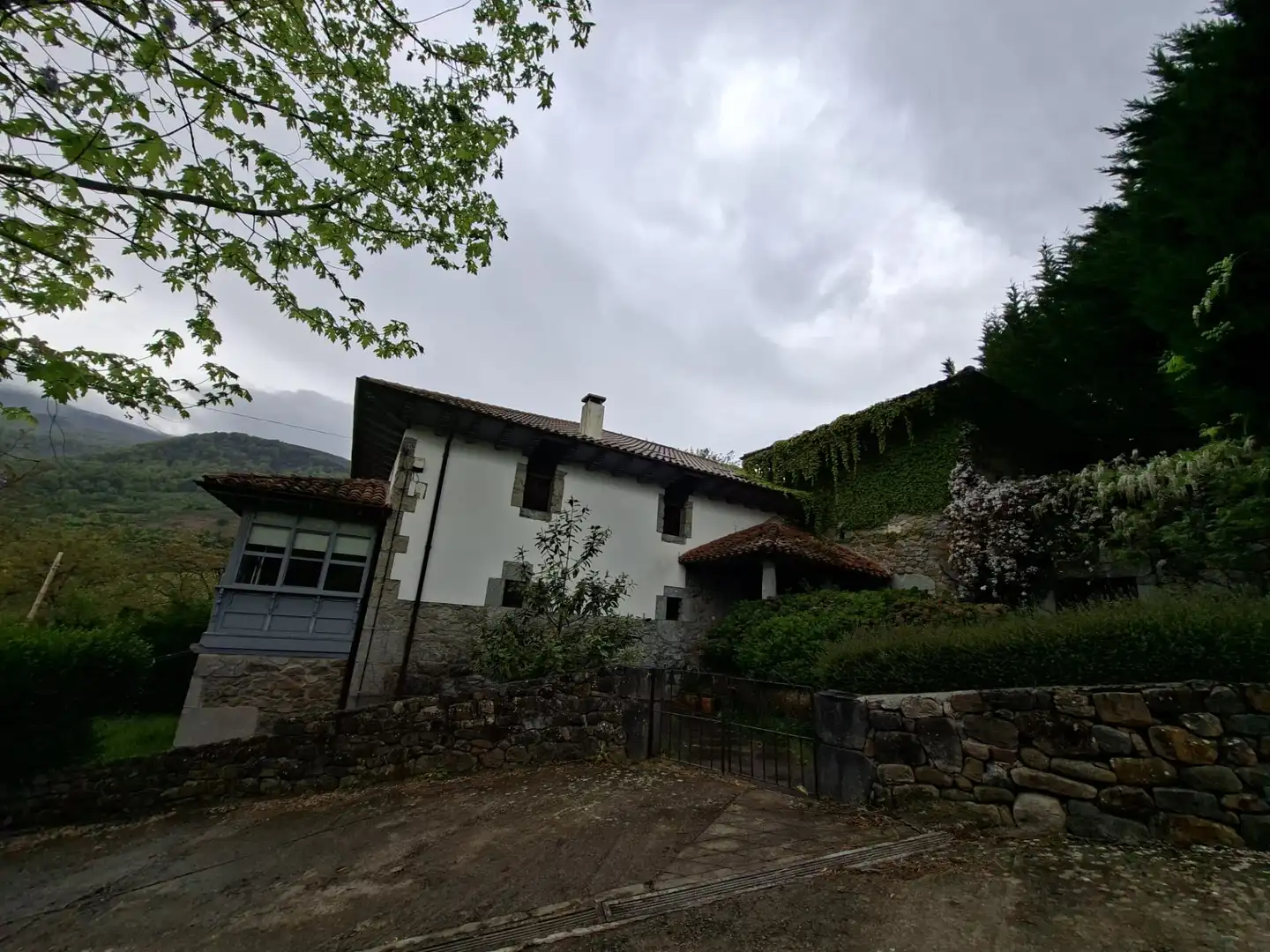 Vista exterior de Finca rústica en venta en Soba con Calefacción, Jardín privado y Terraza