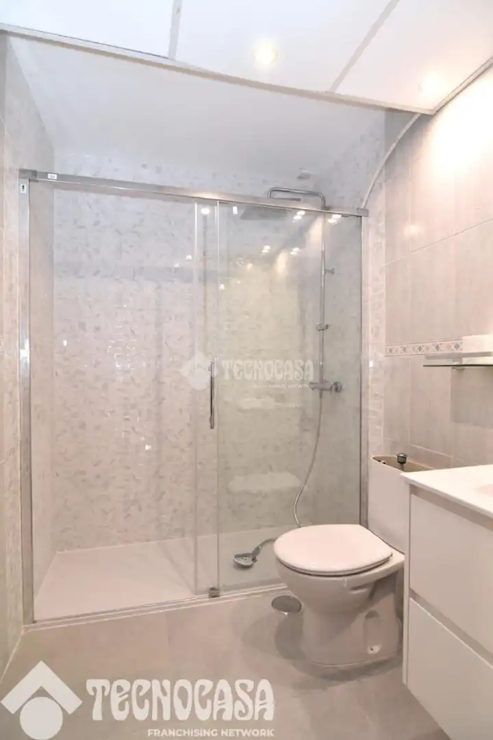 Bathroom of Detached homes for sale in Boadilla del Monte