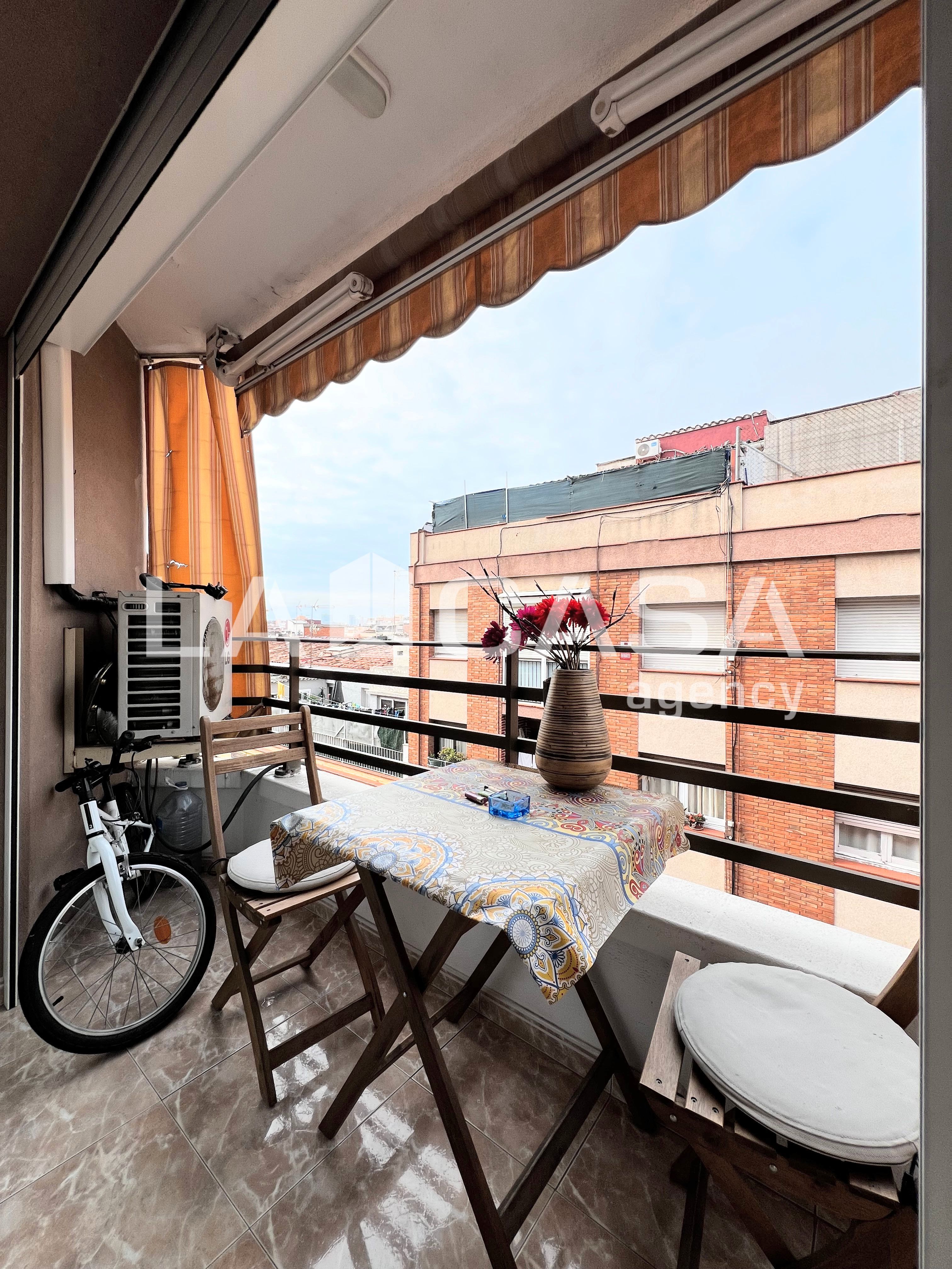 Balcony of Flat for sale in Badalona  with Heating and Balcony
